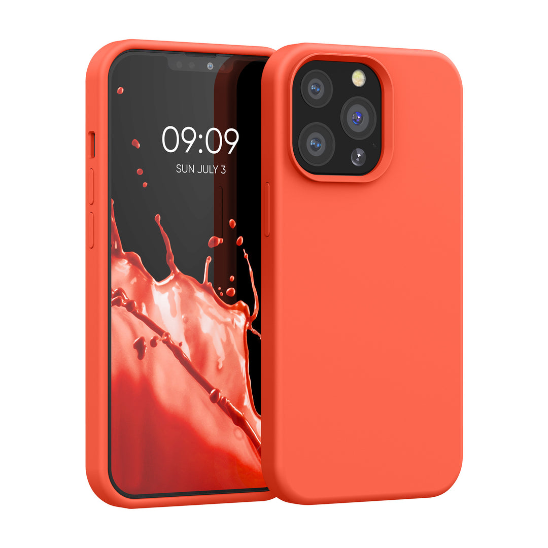Gummierte Silikon Hülle für Apple iPhone 13 Pro in Leuchtende Koralle
